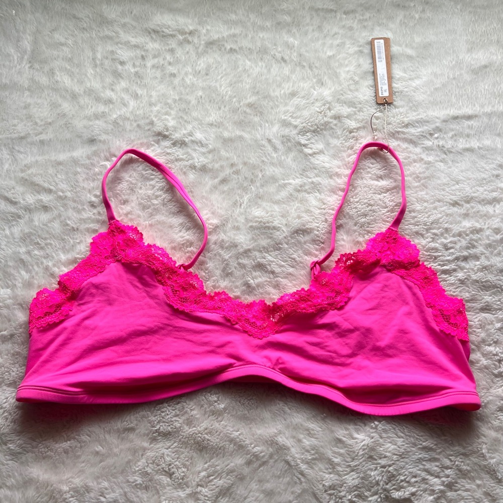 SKIMS Fits Everybody Lace Scoop Bralette Taffy Multi Neon Pink Sz 4X BR-SCP-4129